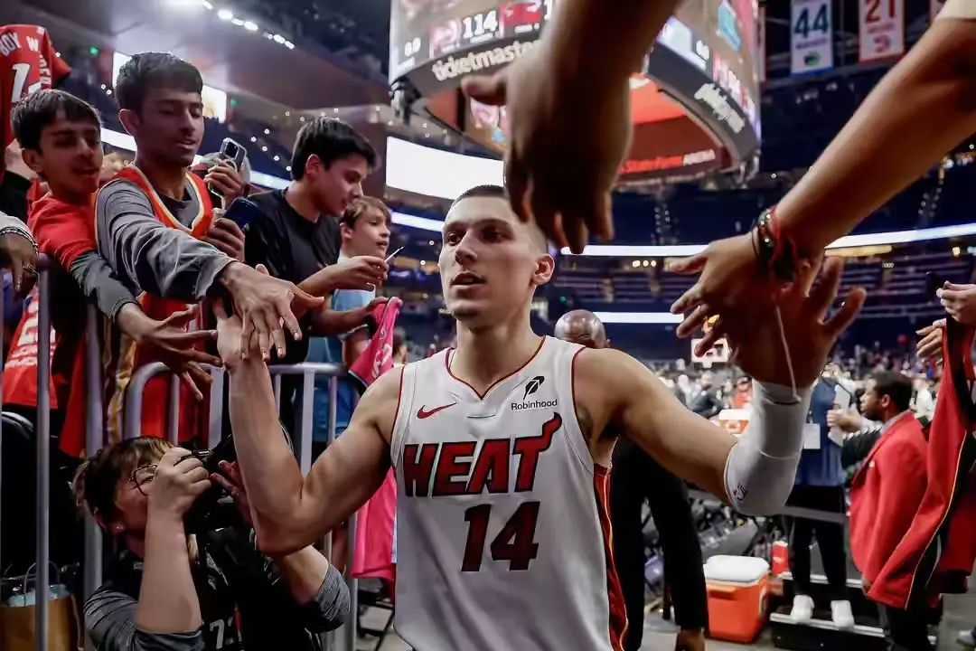 火箭为了得, 数据刷子