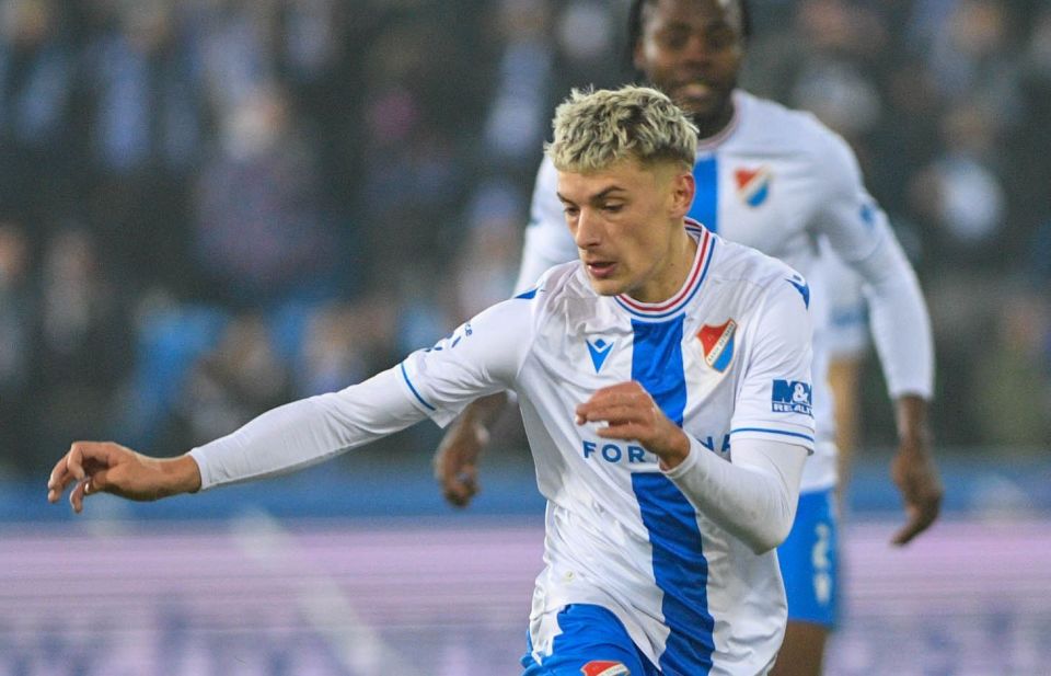 在小组垫底, 运自国外媒, 卡尔森停赛 在小组垫底, 运自国外媒, 卡尔森停赛